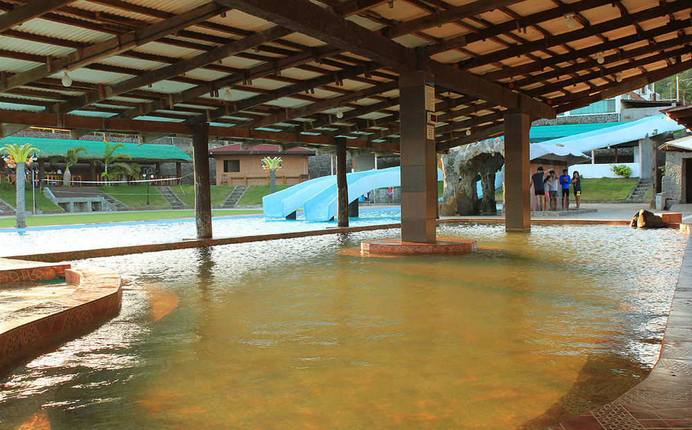Seas Spring Resort Mabini  Exterior photo